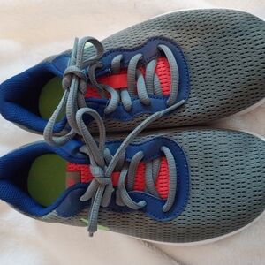 Girl's Or Boy's Multicolor Nike Sneakers, Size 2Y